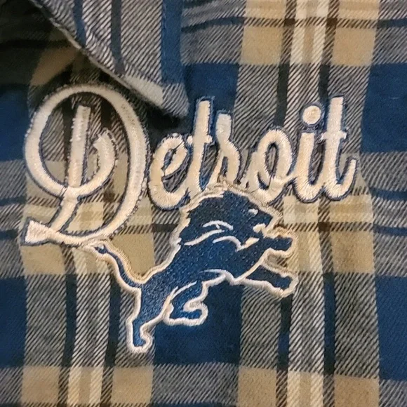 Women's Detroit Lions Wordmark Flannel Shirt - Picture 5 of 6